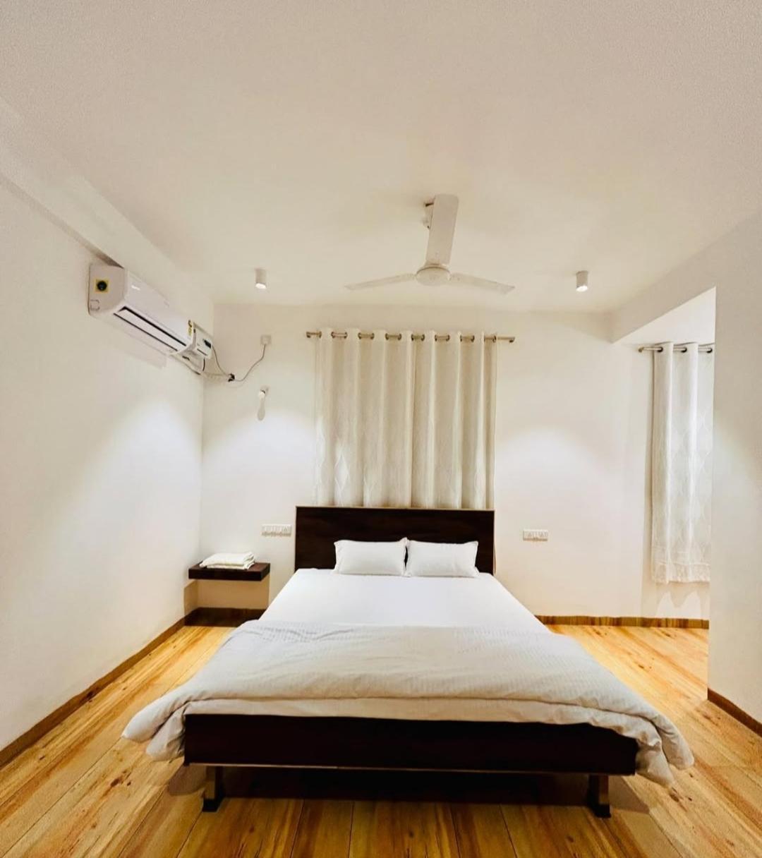 Redstone Farmhouse Kashid Bagian luar foto